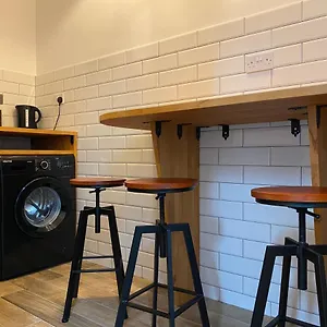 Queen Street Boutique ***** 爱丁堡